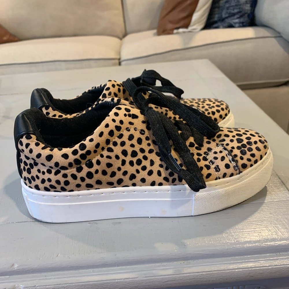 Leapord print platform sneakers